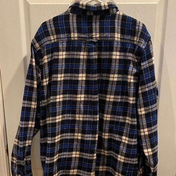Orvis Navy and Cream Plaid Shirt Jacket
627 - Picture 6 of 7